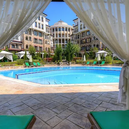 Apartments In Esteban Complex アパートホテル 2*